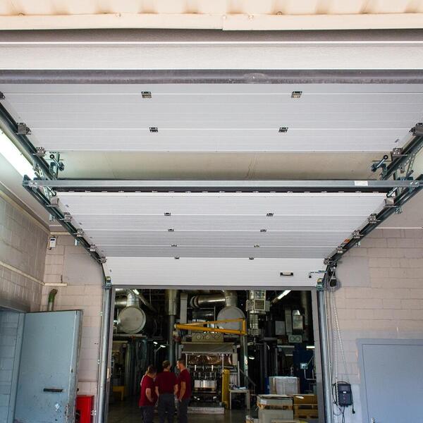 Промышленные ворота цвет RAL9006 Серебристый