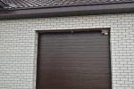 Установка секционных ворот цвет RAL8017 Шоколадный