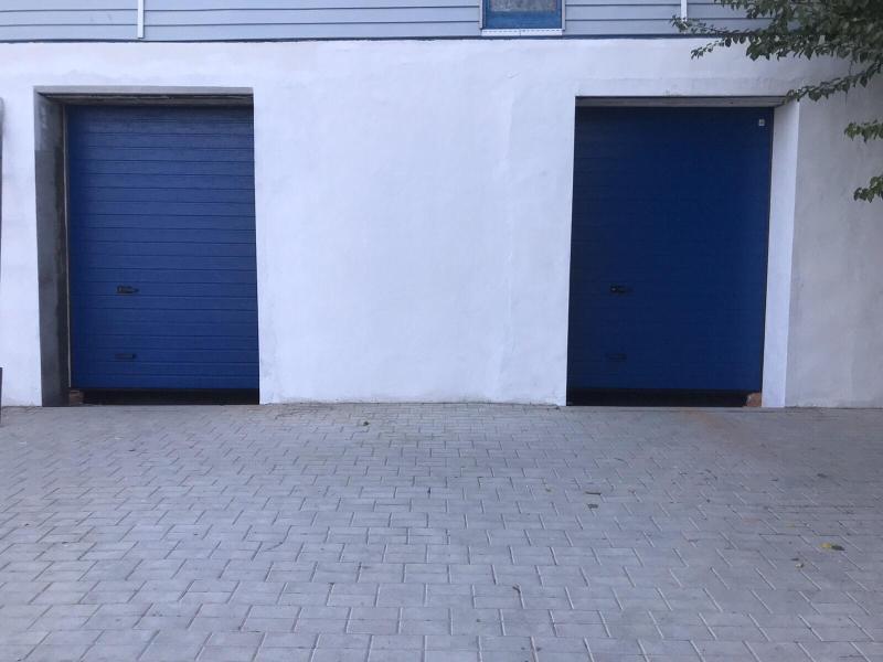 Секционные ворота цвет RAL5010 Синий