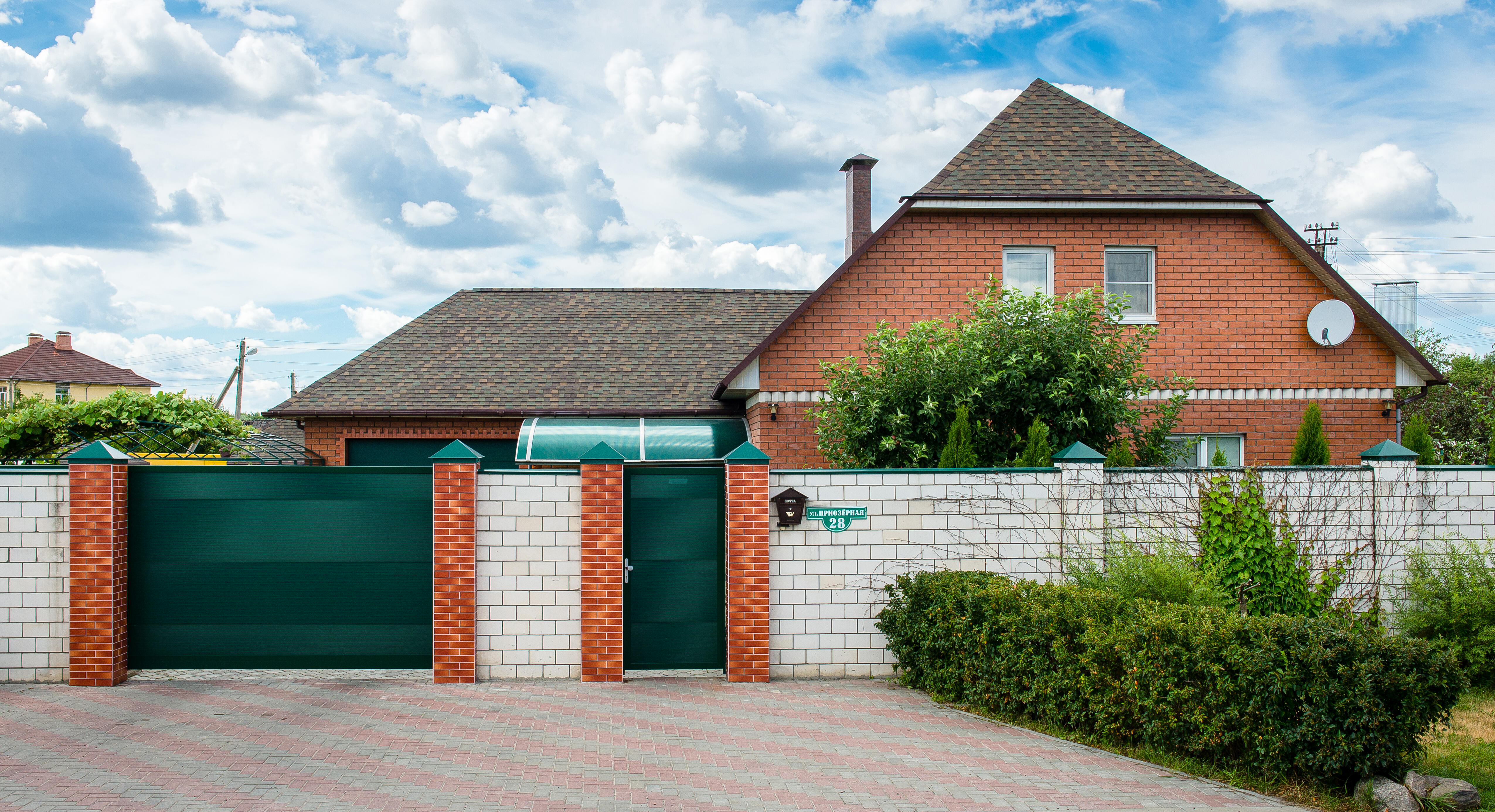 Установка откатных ворот цвет RAL6005 Зеленый мох Микроволна