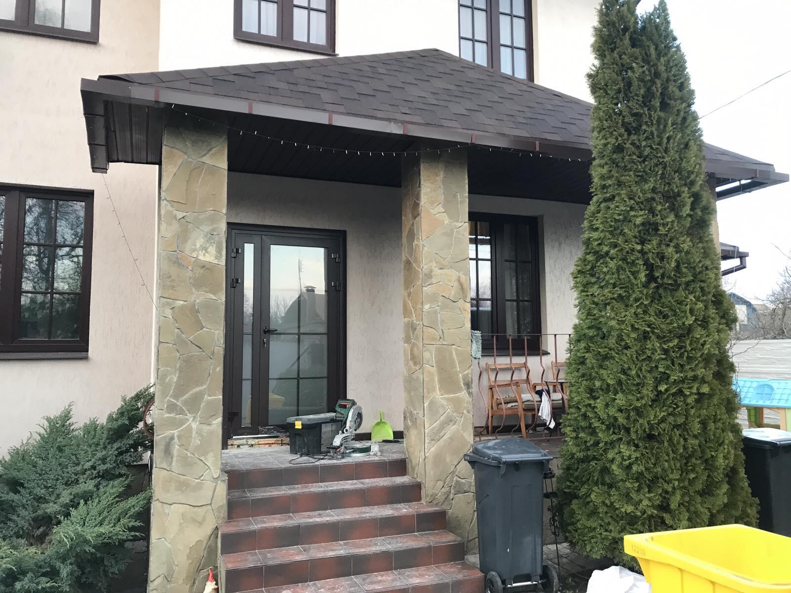 Алюминиевая входная дверь